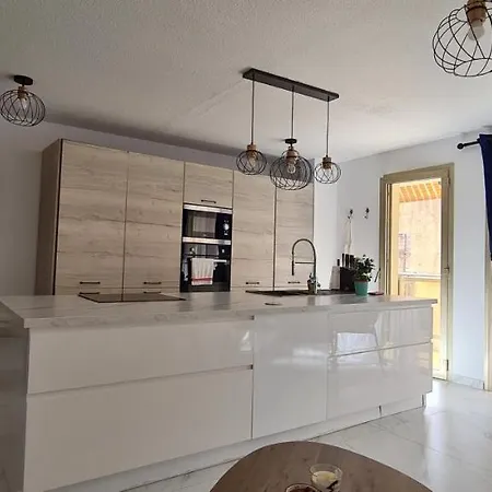 Apartament En Exclusivite T3 A 2 Pas Des Plages De St Raphael