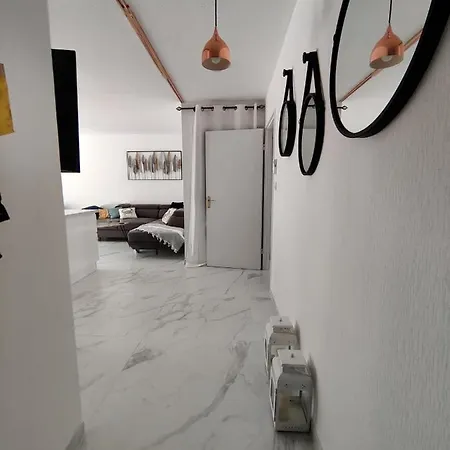 Apartment En Exclusivite T3 A 2 Pas Des Plages De St Raphael Saint-Raphael (Var)