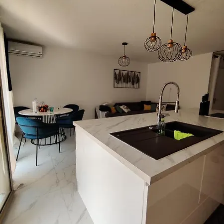 En Exclusivite T3 A 2 Pas Des Plages De St Raphael Apartament *